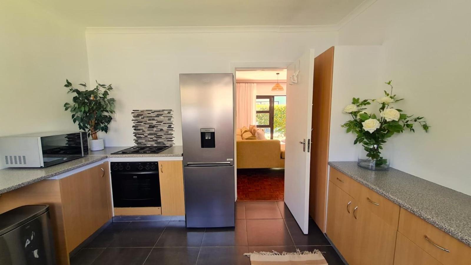 2 On Lismore Guesthouse Tokai Exterior foto